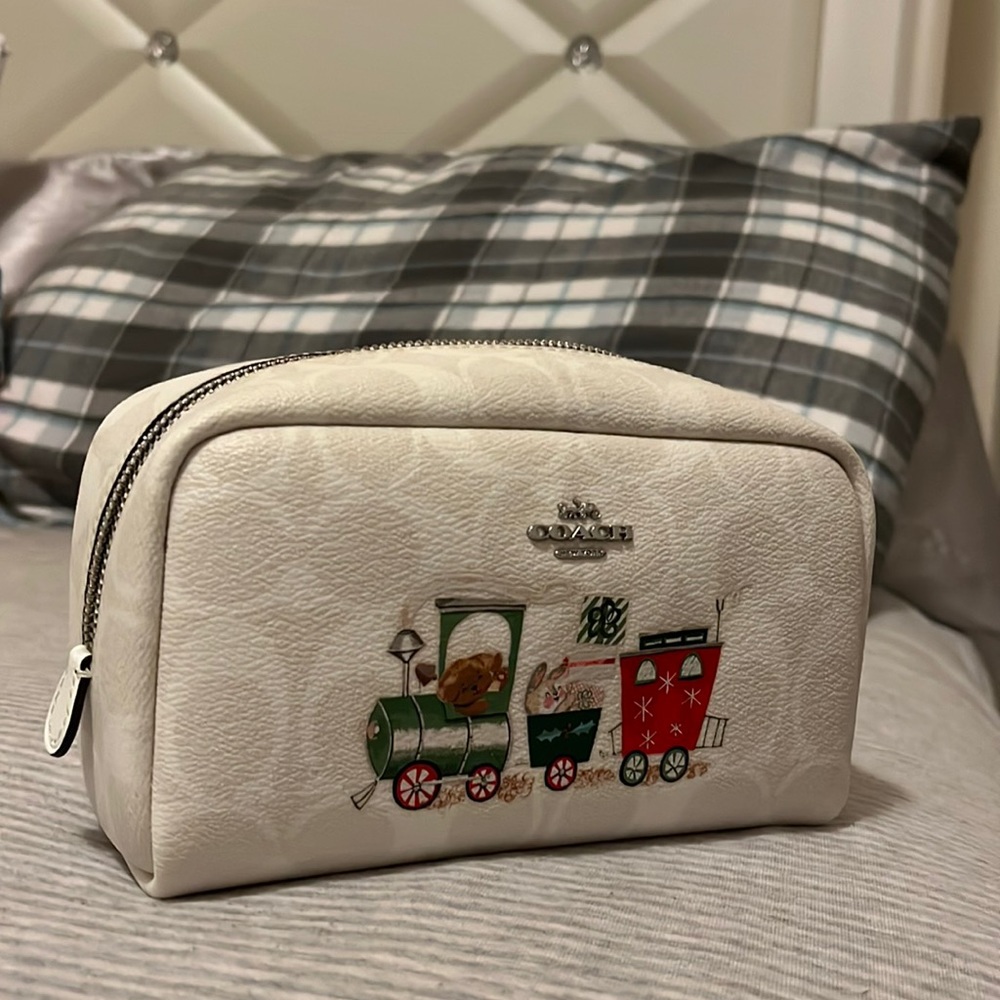 Coach travel/makeup bag Christmas edition
